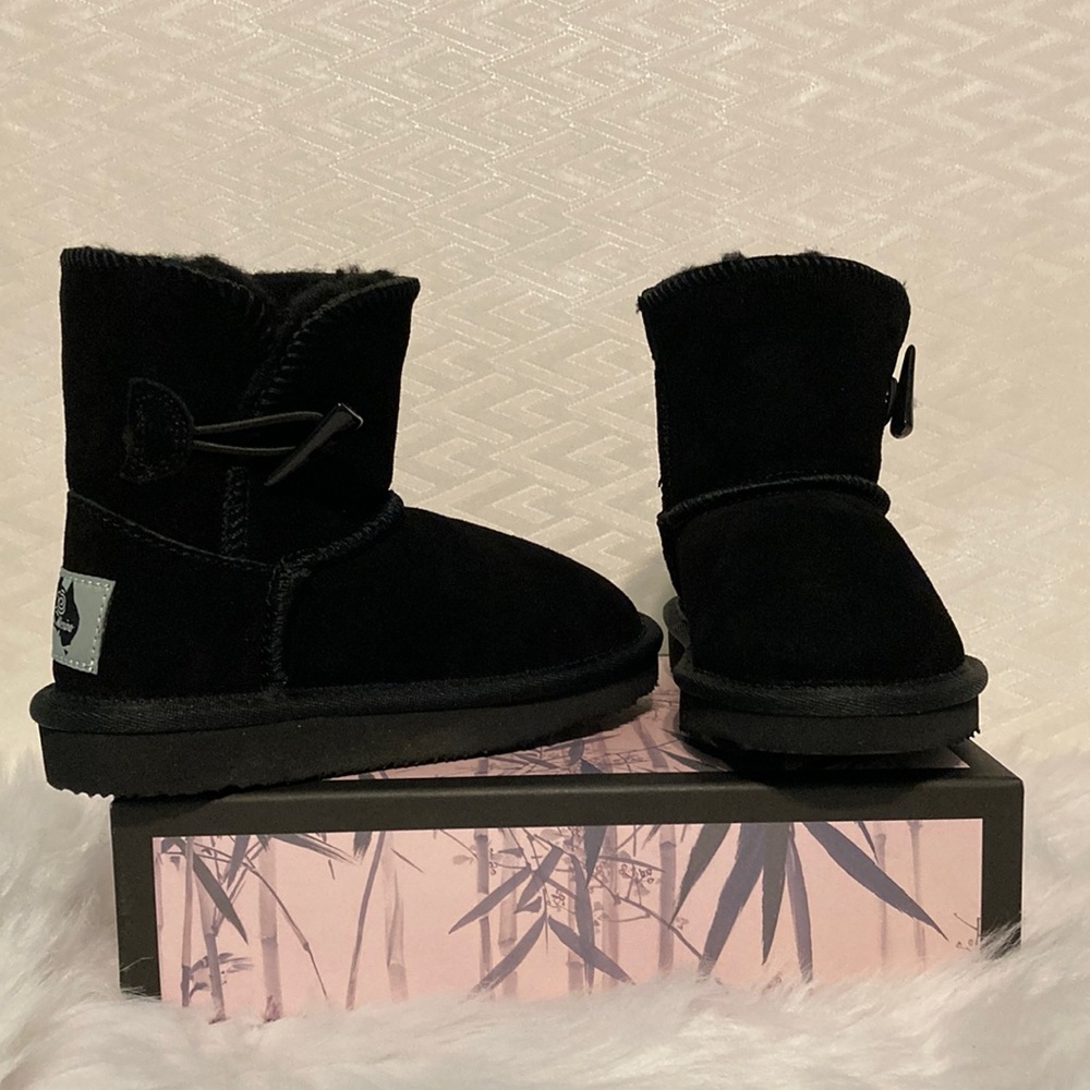 Kid's Aussie Merino Suede Boots - Black - Size K10 - NWOT
